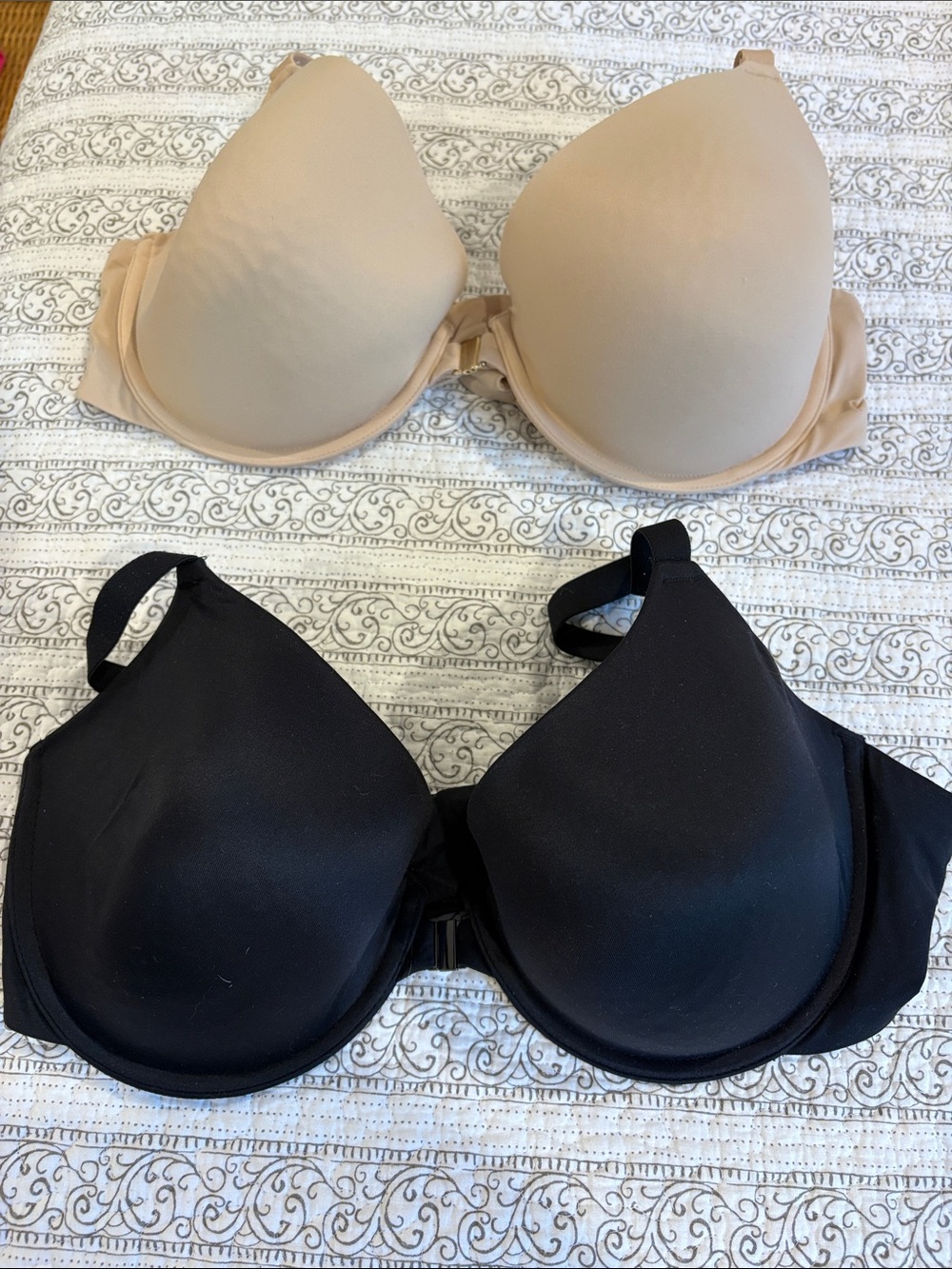Auden Seamless T-Shirt Bras - Black & Nude